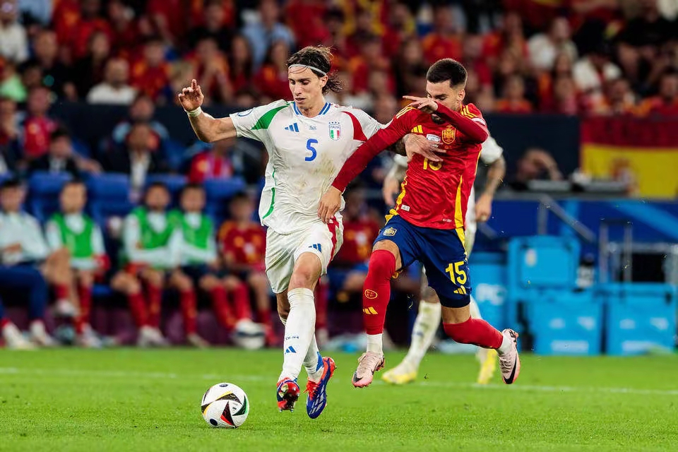 西班牙对瑞士在哪里踢