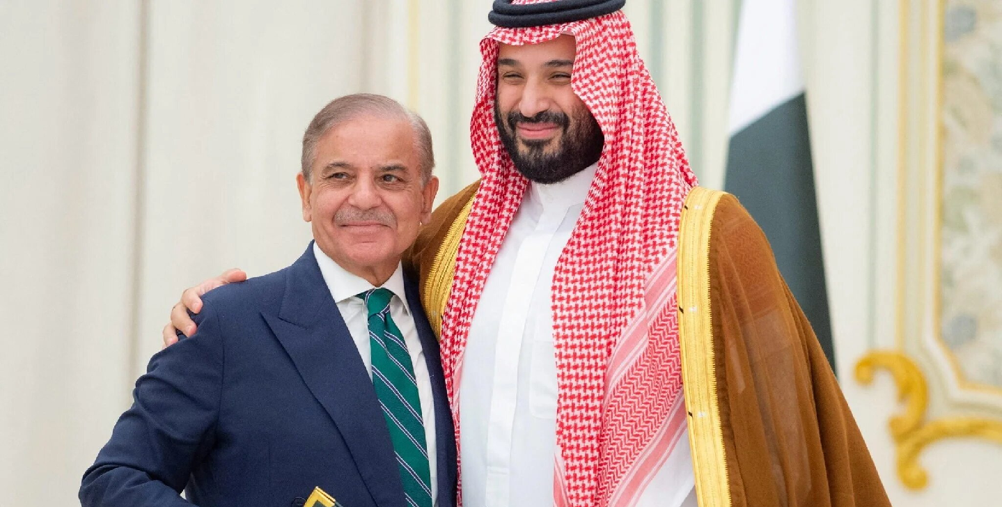 欧宝官方平台-关于沙特球队面临考验，努力追赶晋级机会的信息